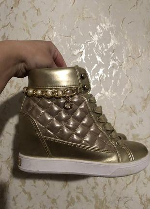 Ботинки guess 35р