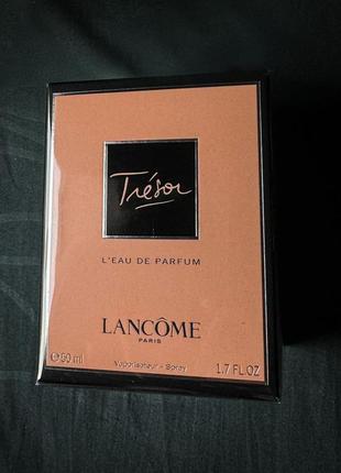 Парфумована вода для жінок lancome tresor 30 мл
