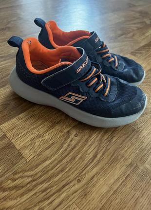 Кроссовки детские