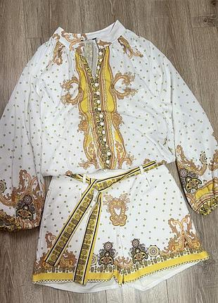 Костюм женский