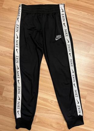 Спортивні штани з ломпасами  nike