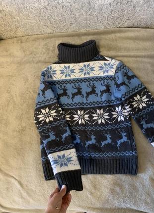 Новий теплий светр хs -s