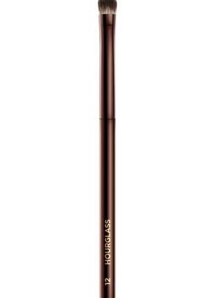 Кисть для теней hourglass no.12 bevelled shadow brush оригинал