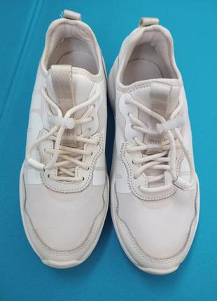 Кросівки  бренд ugg. оригінал! 36р.