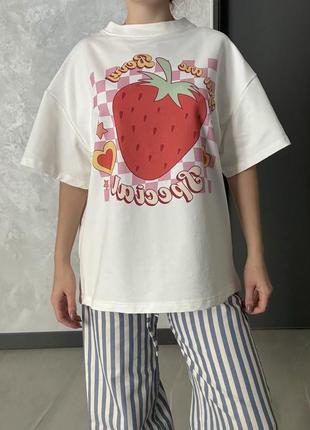 Оверсайз футболка из плотного хлопка