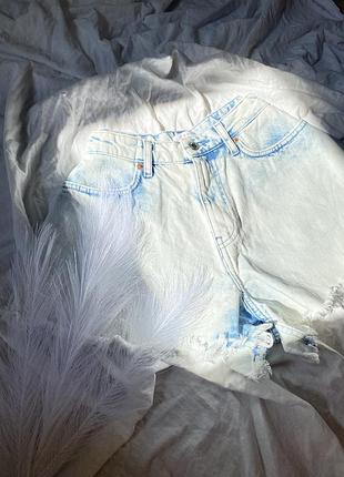 Женская бело-голубая короткая джинсовая юбка-шорты клеш размер m3 фото