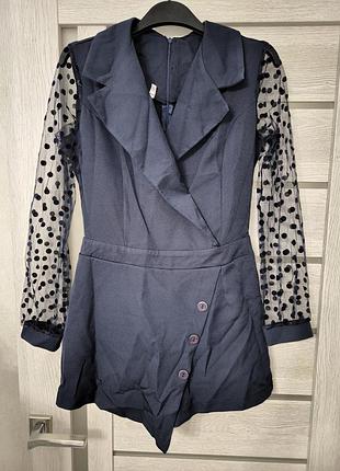 Жіночий комбінезон