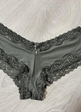 Трусики хипстеры