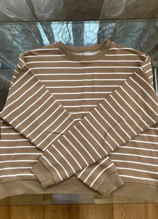 Жіночий светр в бежеву та білу полосу pull&bear