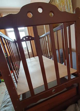 Детская кроватка