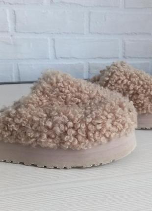 Модные меховые тапки ugg