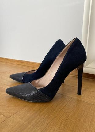 Туфли на каблуке