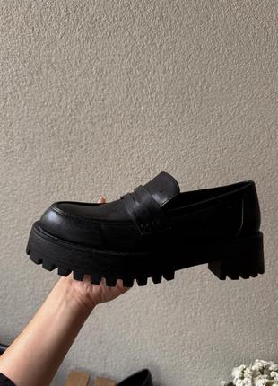 Продам лофери stradivarius3 фото