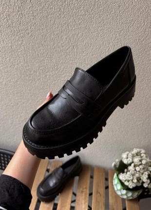 Продам лофери stradivarius2 фото