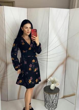 Сукня на запах