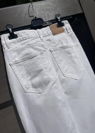 Белая длинная джинсовая юбка на высокой посадке stradivarius, размер 24 (xs-s)6 фото