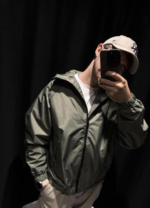 H&m нейлоновая куртка-ветровка с капюшоном в цвете хаки