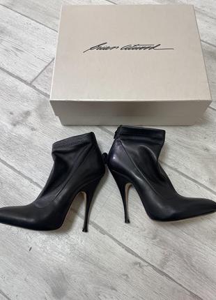 Экскюзив ботильоны brian atwood