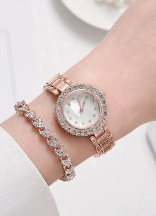Гарний жіночий наручний годинник із браслетом4 фото