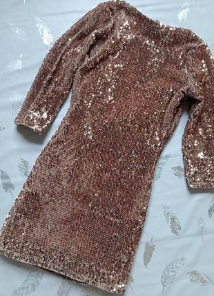 Розкішна бронзова сукня з паєтками "oneness" та глибоким v-подібним декольте8 фото