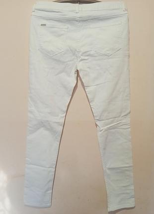 Джинсы женские