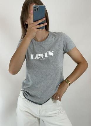 Футболка levi’s