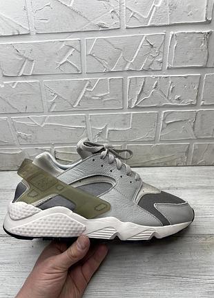 Крутые серые кожаные кроссовки nike huarache оригинал