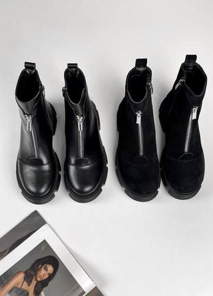 Женские демисезонные черные натуральные ботинки на тракторной подошве с молнией спереди