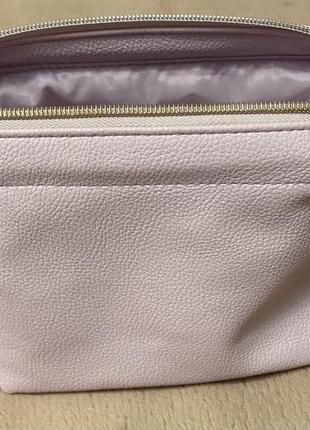 Продам косметичку m&s 4