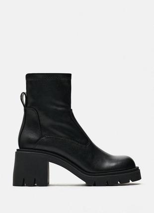 Круті черевики челсі на каблуку zara