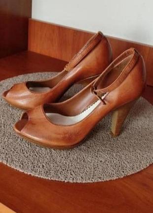Туфли кожаные river island роз. 36