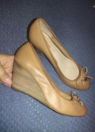 Aldo 39p  шкіряні туфлі 25см