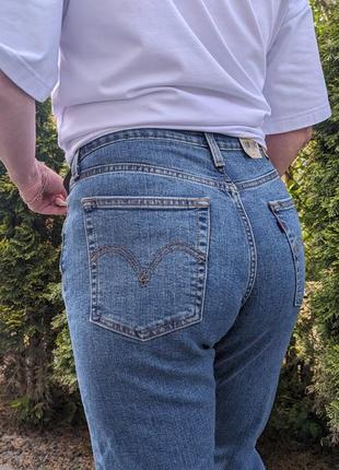 Levis. настоящие идеальные женские джинсы. жіночі джинси.