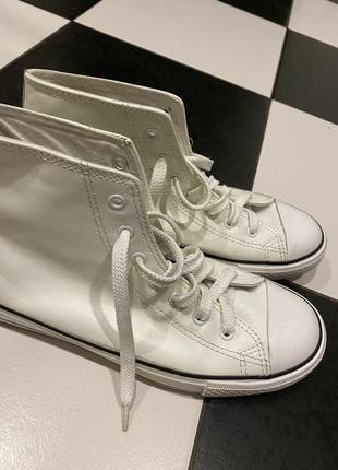 Кожаные кеды