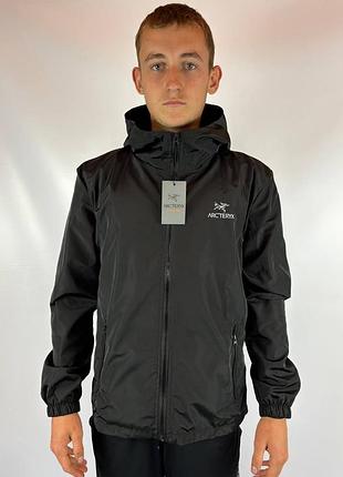 Стильна чоловіча вітровка arcteryx/класна вітровка арктерікс в чорному кольорі на кожен день