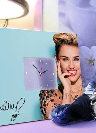 Часы "певица майли сайрус. miley cyrus" подарок для фанатов поп музыки, декор...