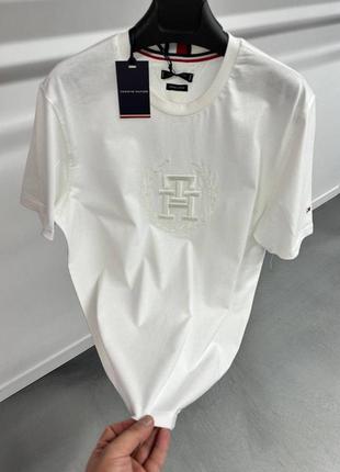 Футболка в стилі tommy hilfiger2 фото