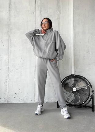 Спортивний костюм