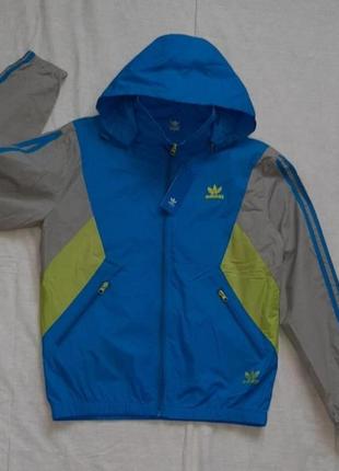 Ветровка мужская с капюшоном adidas