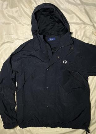 Куртка ветровка анорак плотный материал мембрана fred perry оригинал винтаж размер m фактически