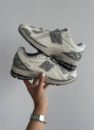 Кроссовки new balance 1906 "cream/ grey” premium серые женские/ мужские