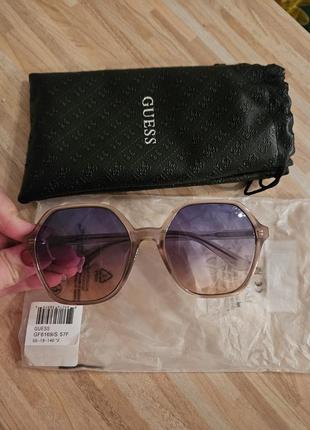 Продам фирменные очки guess