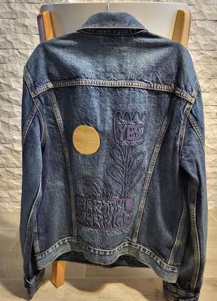 Новая мужская джинсовая куртка levi's размер m оригинал4 фото