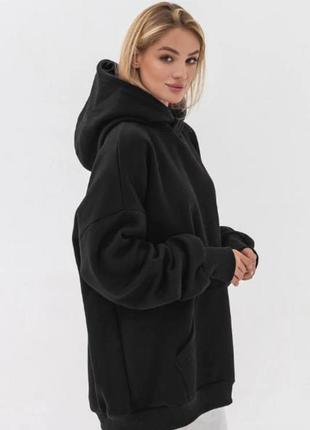 Толстовка теплая зимняя удлиненная полубатальная rey oversize женская черного цвета xl3 фото