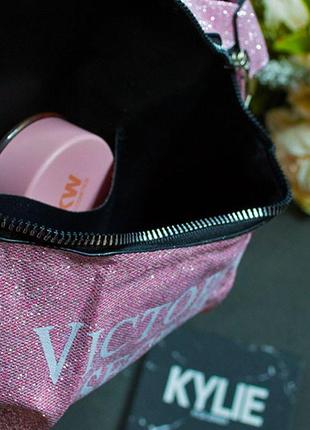 Сумка на пояс, бананка “victoria's secret” с глиттером, легкая, виктория секрет серебряная...