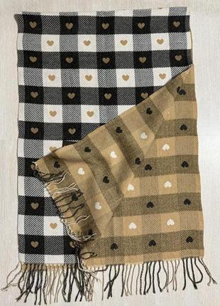 Шарф в наличии.