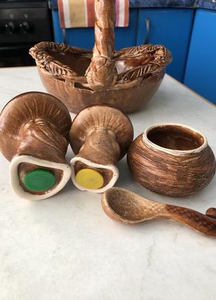 Керамический набор для специй.