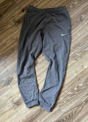 Спортивные штаны nike