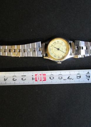 Часы женские "заря" сделано в ссср. на ходу № 21