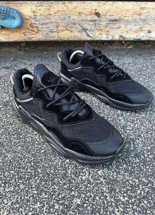 Кроссовки adidas ozweego